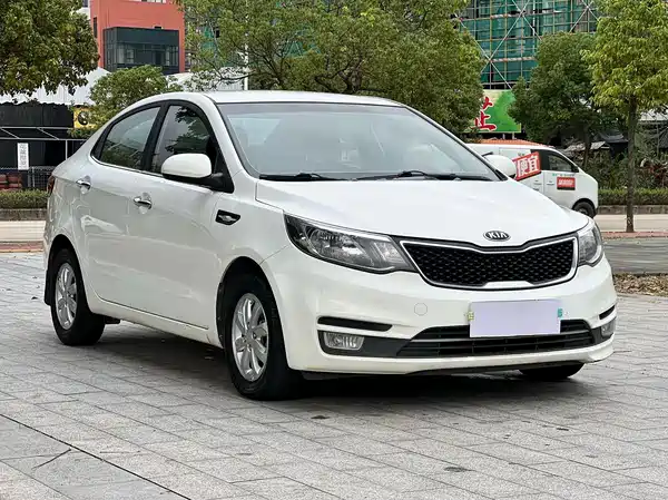 Kia K2 2015