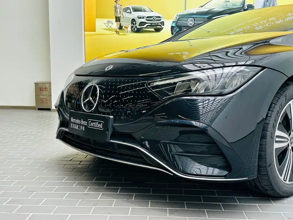 Mercedes-Benz EQE 2025