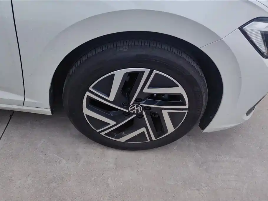 Volkswagen Sagitar 2025
