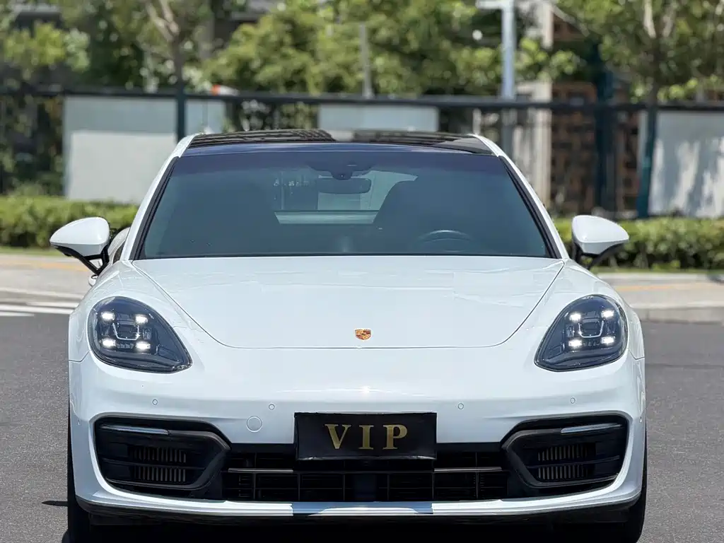 Porsche Panamera 2022