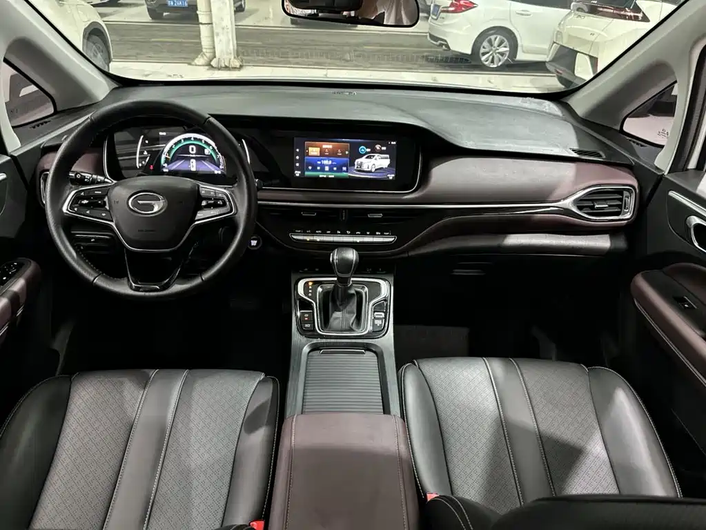 GAC Trumpchi M6 2022 — фото 12