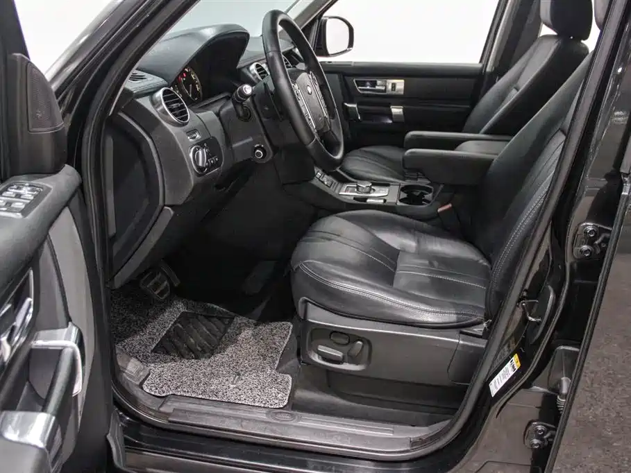 Land Rover Discovery 2015 — фото 10