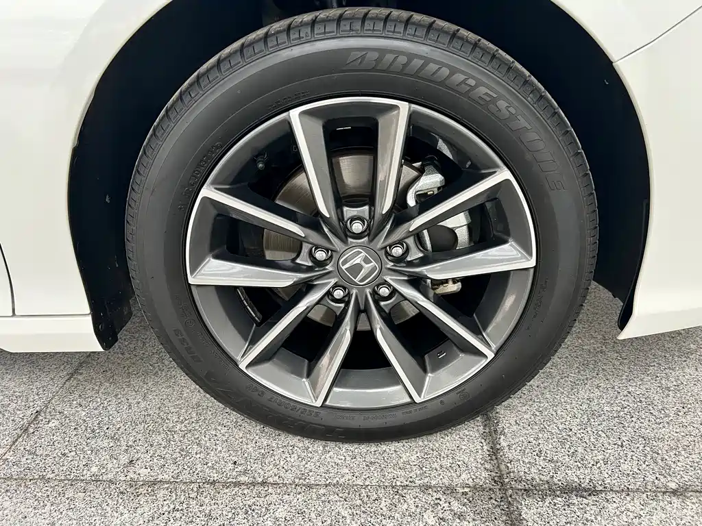 Honda Inspire 2022 — фото 13