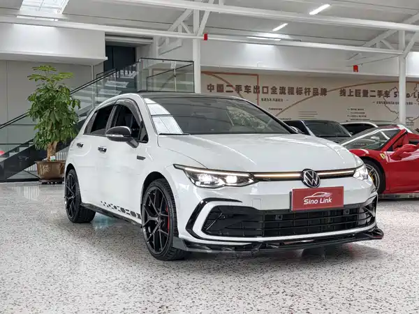 Volkswagen Golf 2023