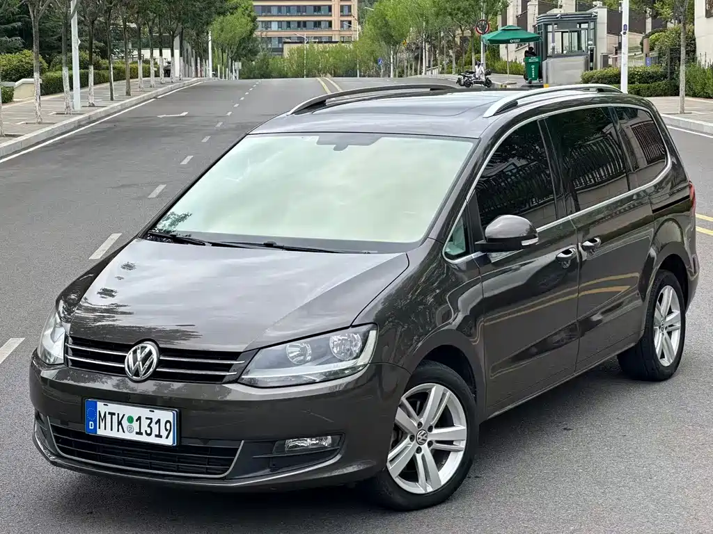 Volkswagen Sharan 2018 — фото 1