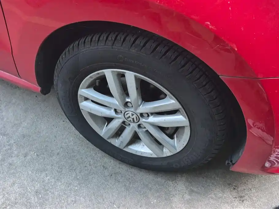 Volkswagen Polo 2016