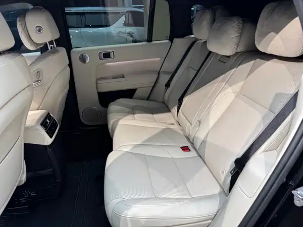 Li Auto L7 2025