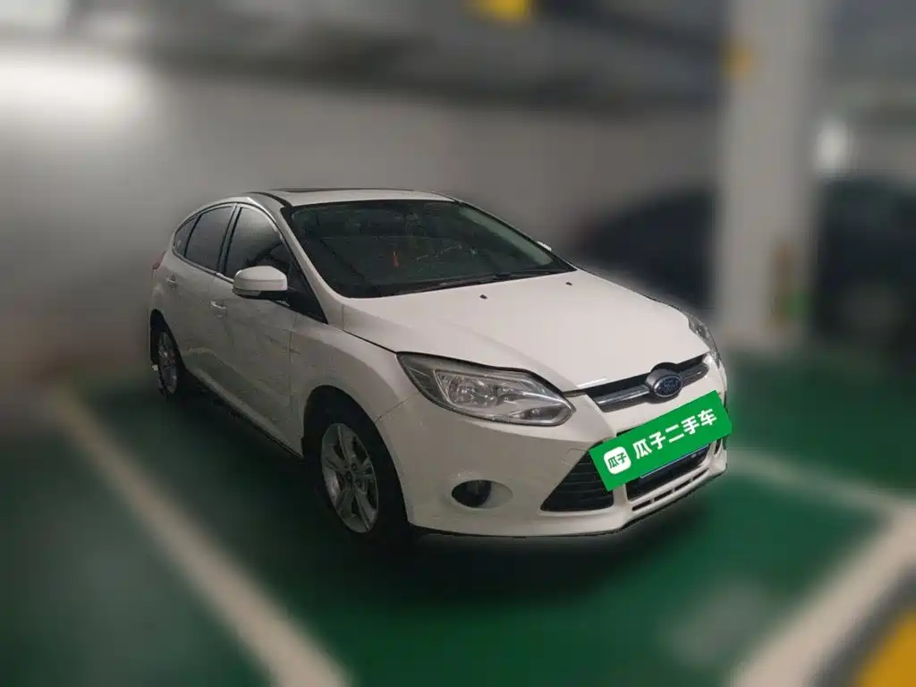 Ford Focus 2014 — фото 3