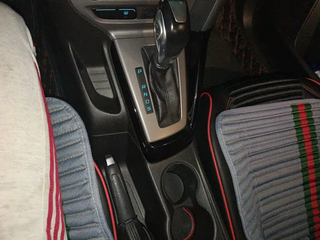 Ford Focus 2014 — фото 15