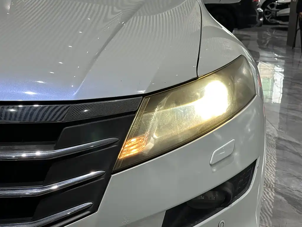 Honda Crosstour 2012 — фото 23