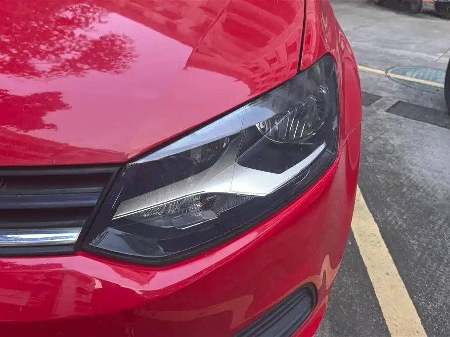 Volkswagen Polo 2016