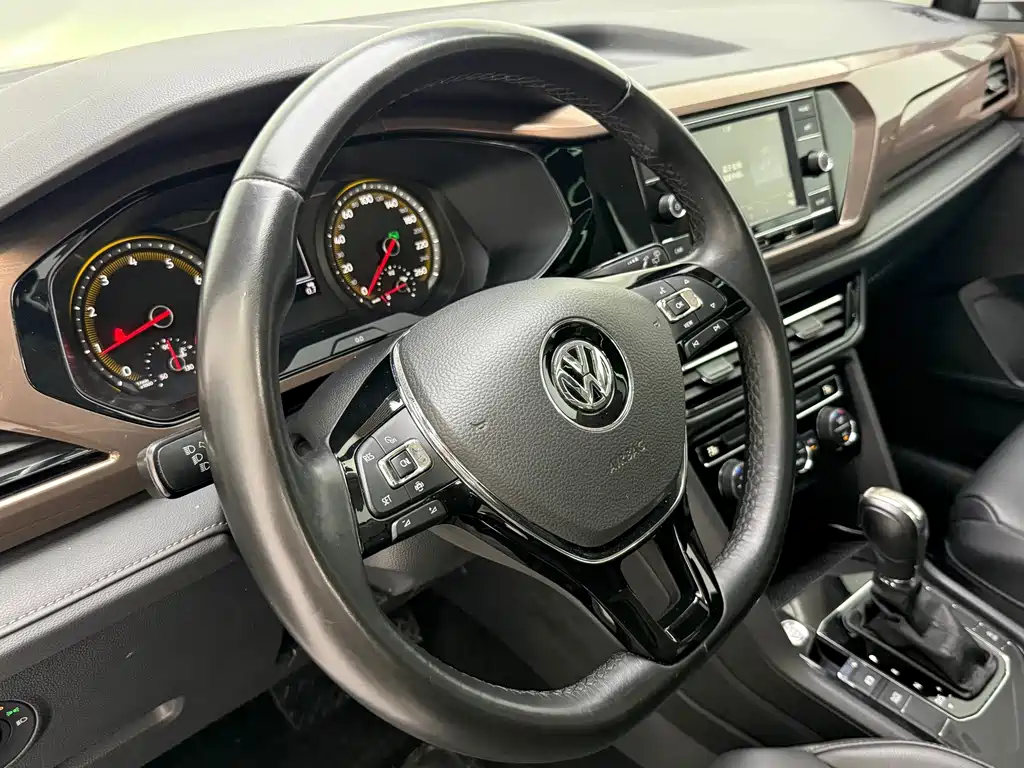 Volkswagen Tharu 2019 — фото 19