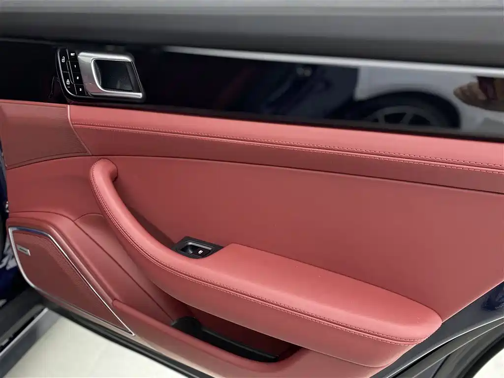 Porsche Panamera 2019 — фото 22