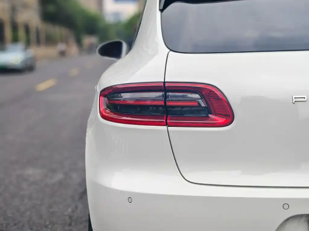 Porsche Macan 2015 — фото 20