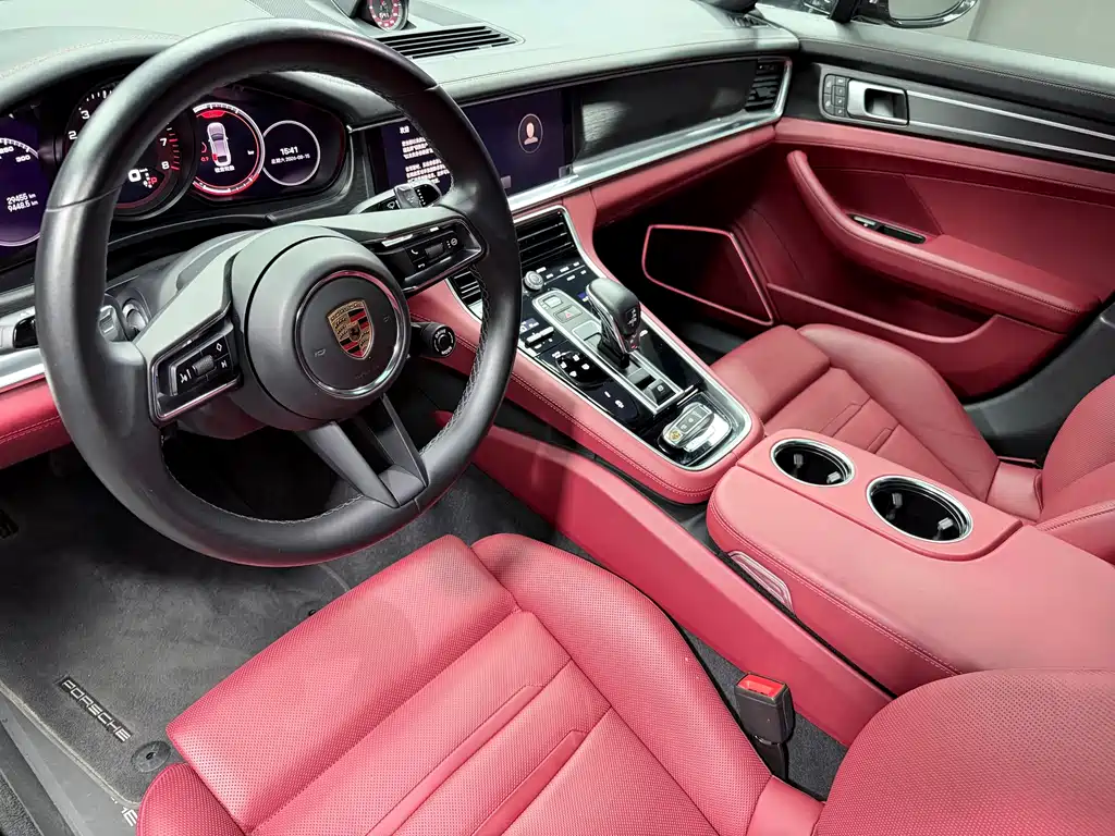 Porsche Panamera 2023 — фото 19