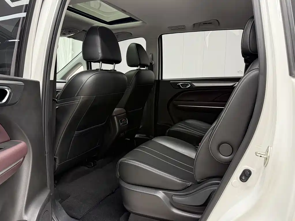 GAC Motor Trumpchi M6 2022 — фото 14