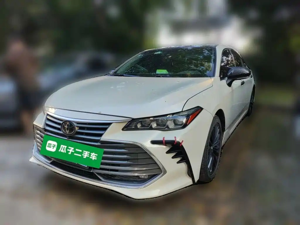 Toyota Avalon 2019 — фото 1