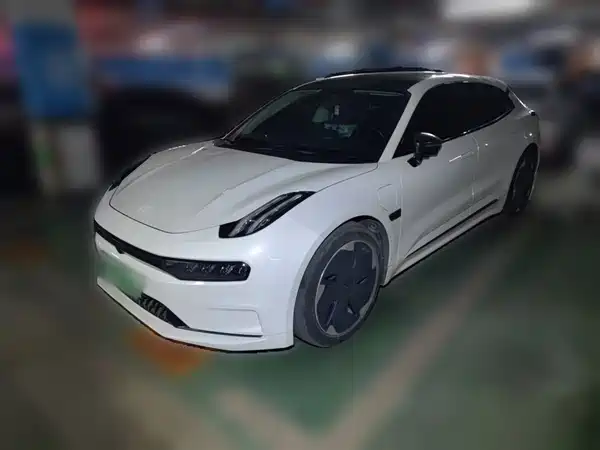 Zeekr 001 2022