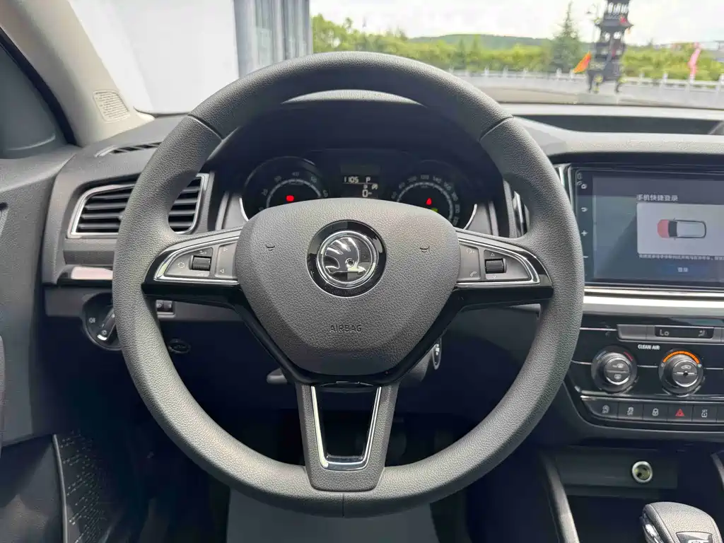 Skoda Kamiq 2023 — фото 15