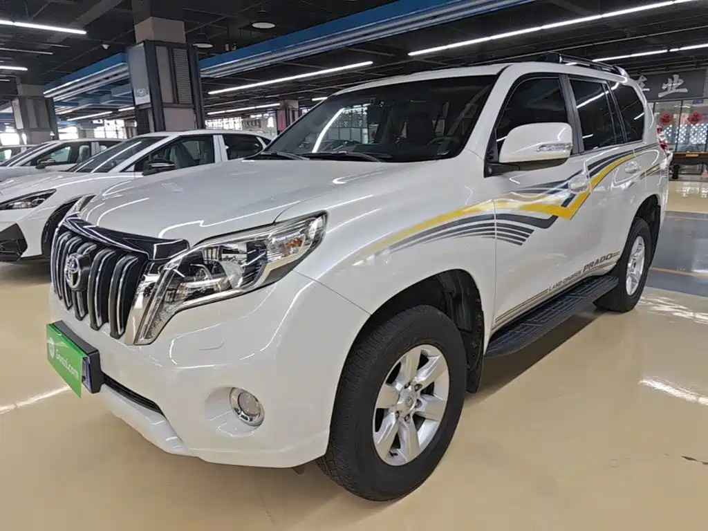 Toyota Prado 2017 — фото 2