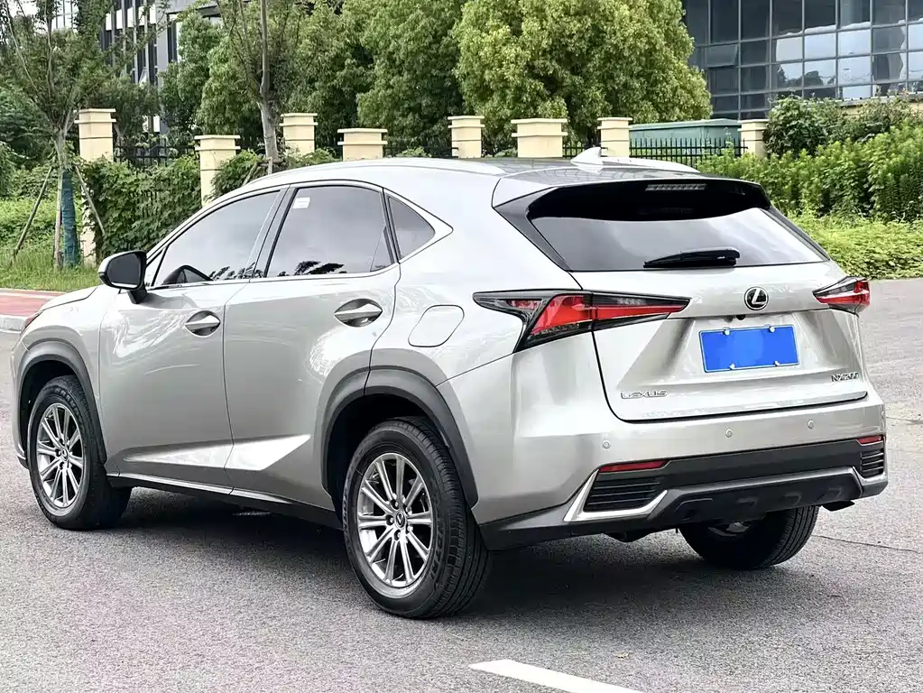 Lexus NX 2020
