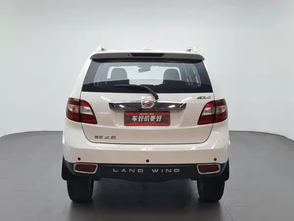 Landwind X8 2015
