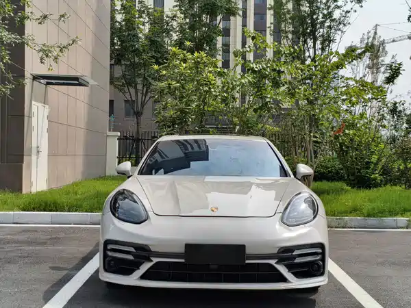 Porsche Panamera 2014