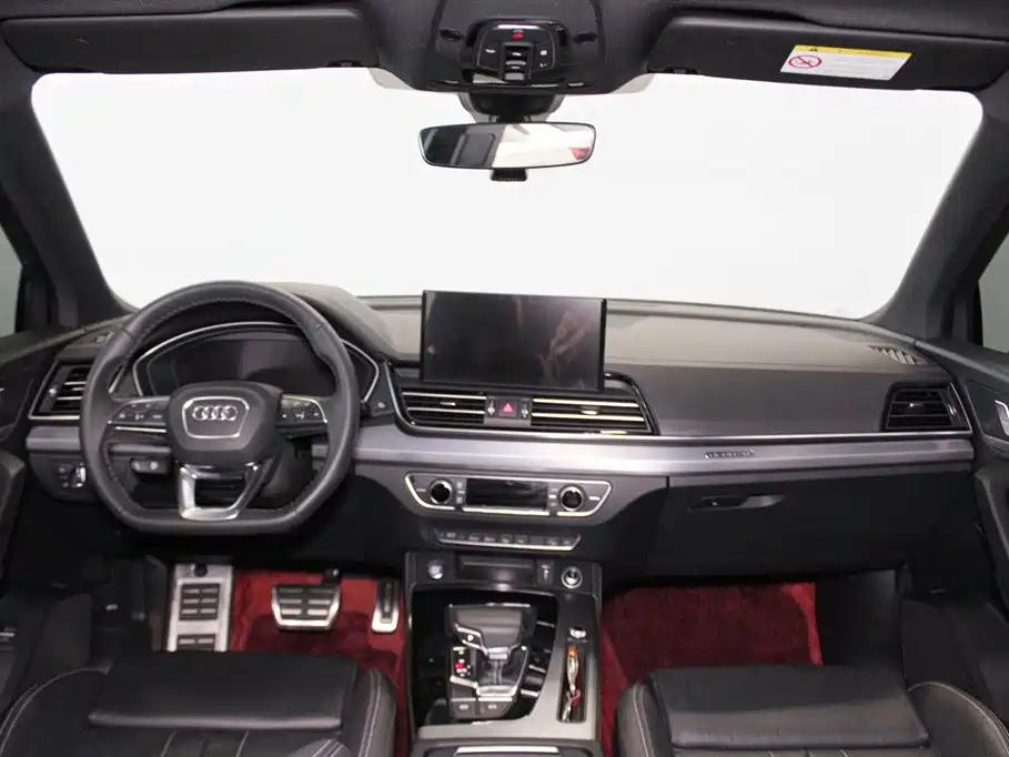 Audi Q5L Sportback 2024 — фото 9