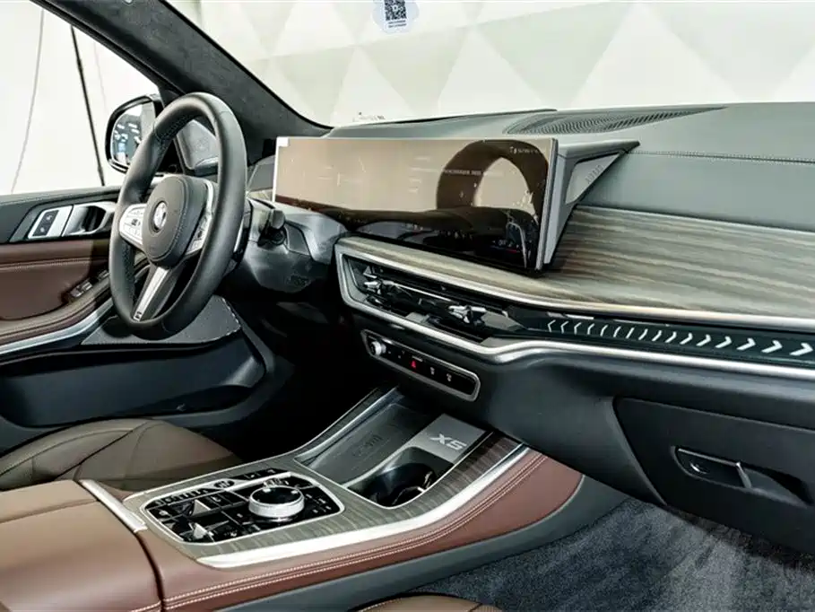 BMW X5 2025 — фото 18