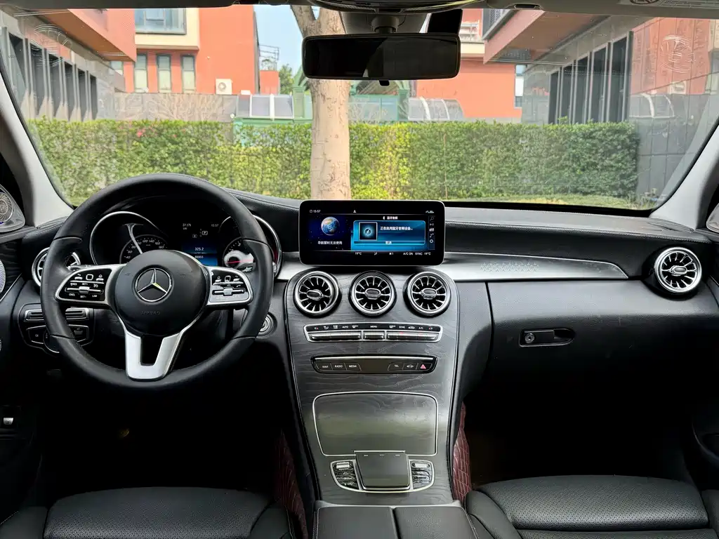 Mercedes-Benz C-Class 2019 — фото 6