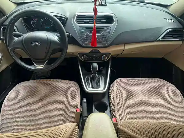 Ford Escort 2016