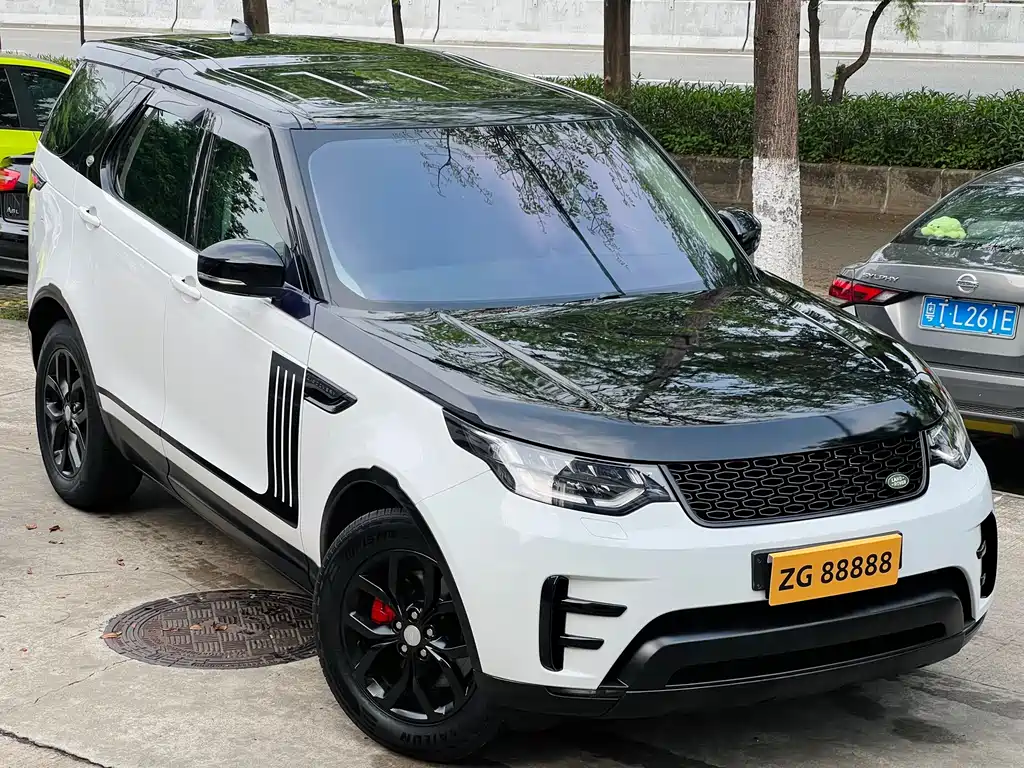 Land Rover Discovery 2018 — фото 3
