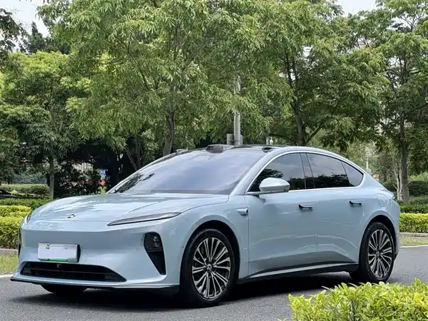 NIO ET5 2022