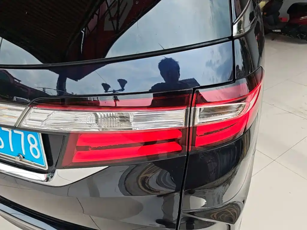 Honda Odyssey 2016 — фото 8