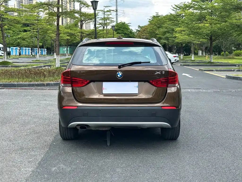 BMW X1 2012 — фото 14