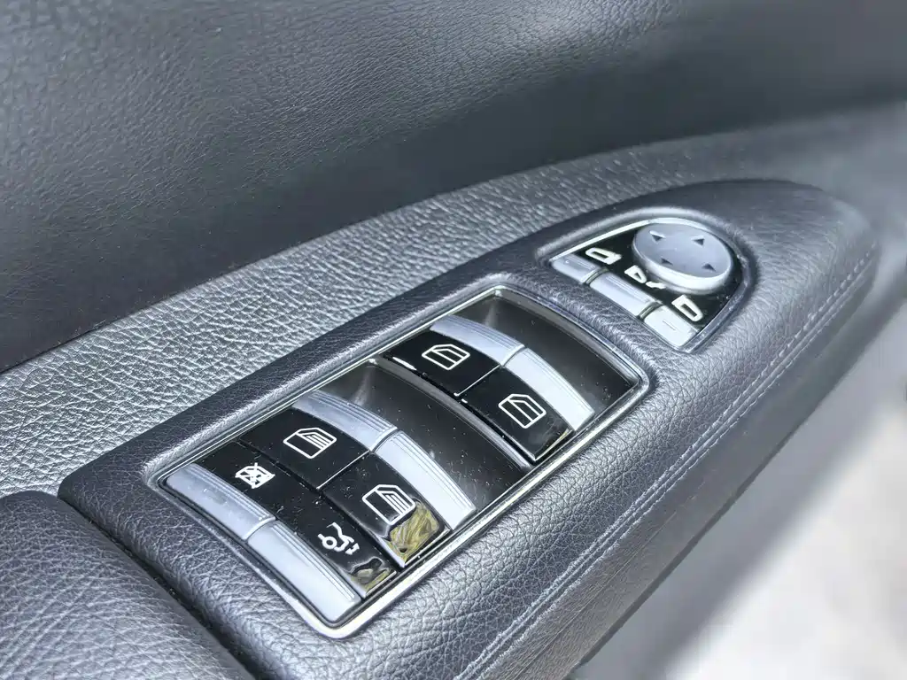 Mercedes-Benz G-Class 2016 — фото 11