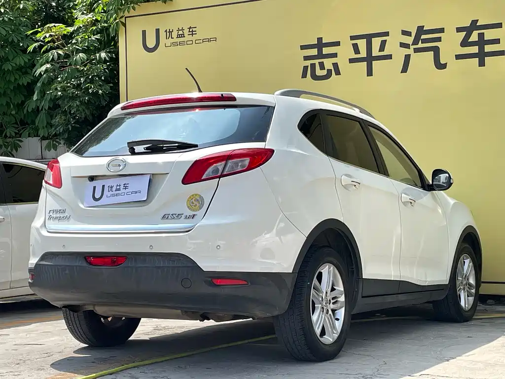 GAC Motor Trumpchi GS5 2014 — фото 9