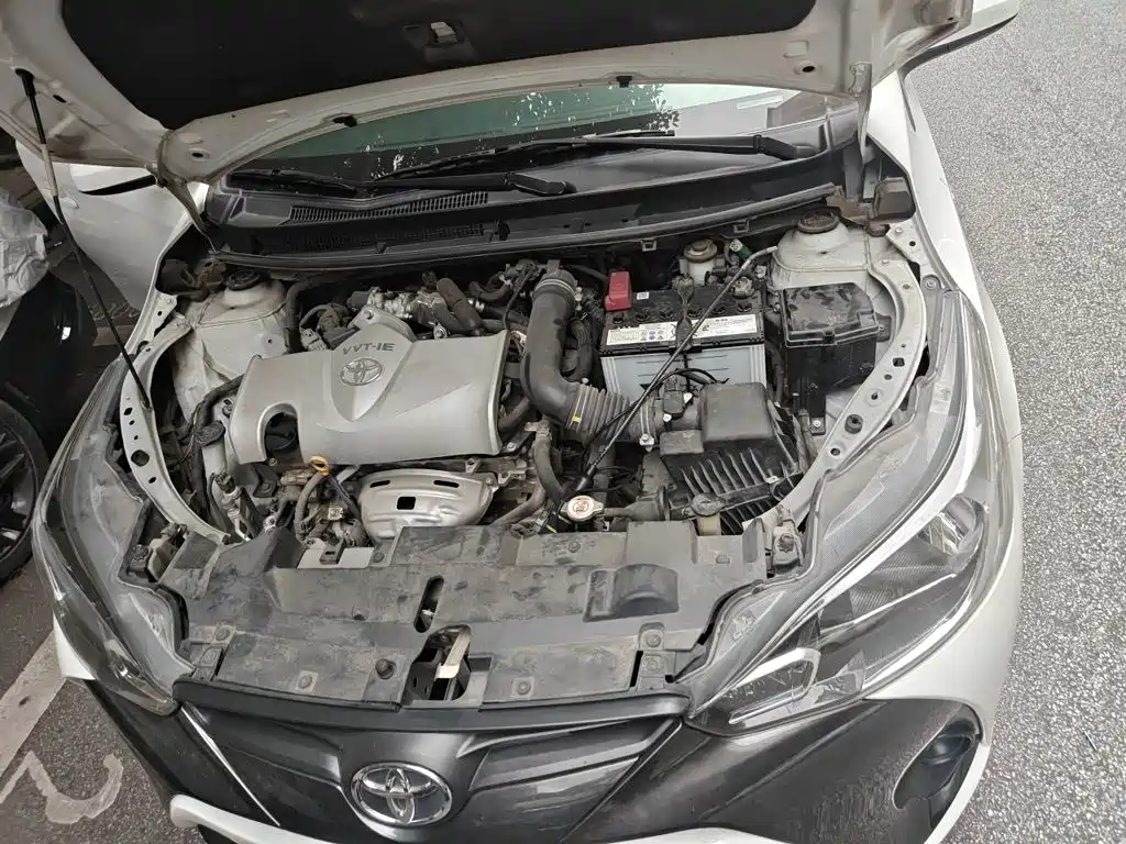 Toyota Yaris L 2019 — фото 16