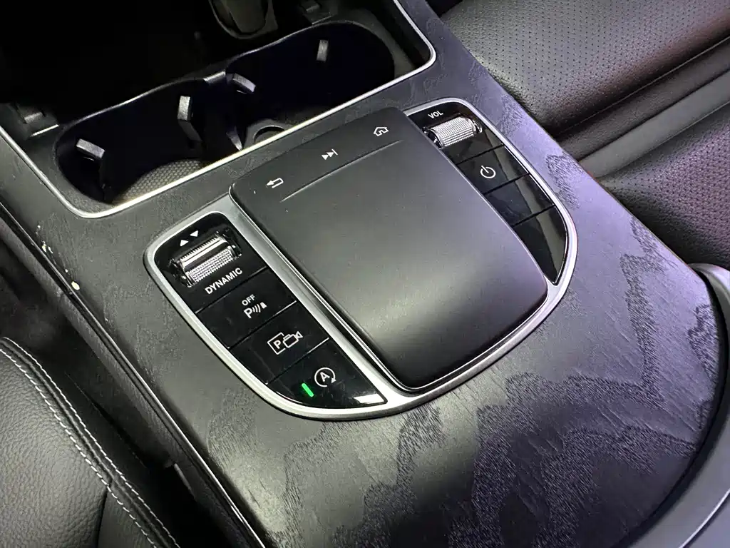 Mercedes-Benz C-Class 2021 — фото 10