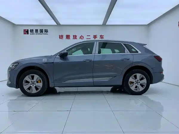 Audi e-tron 2026