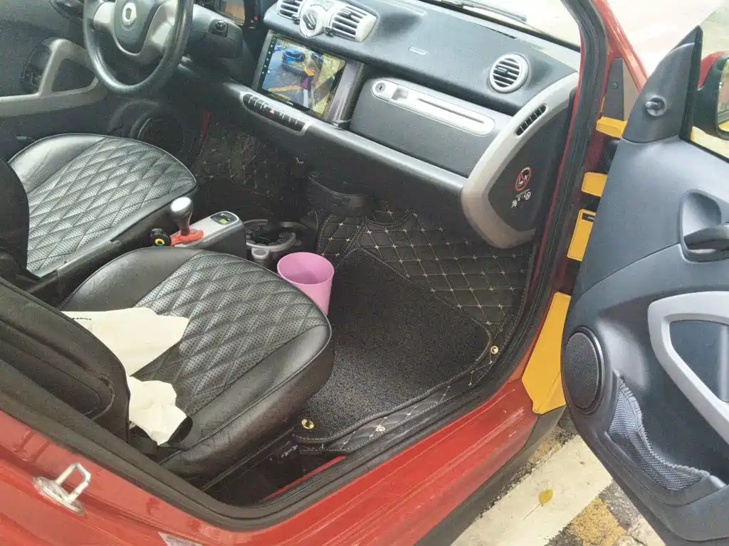 smart fortwo 2015 — фото 19