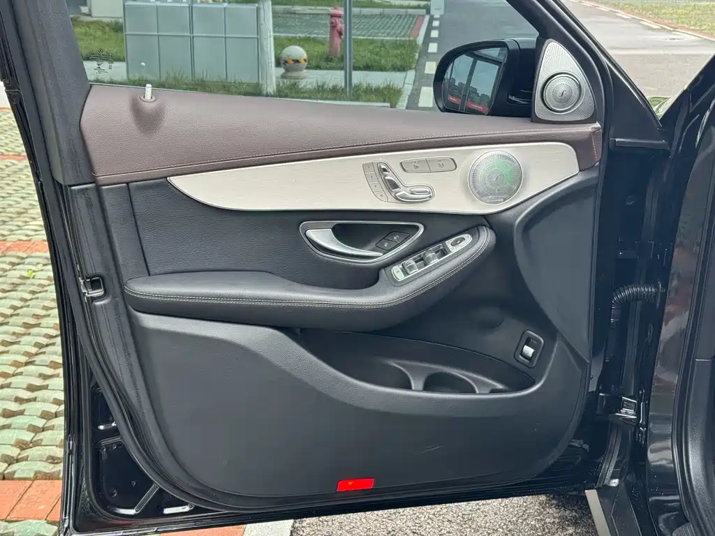 Mercedes-Benz GLC 2022 — фото 13