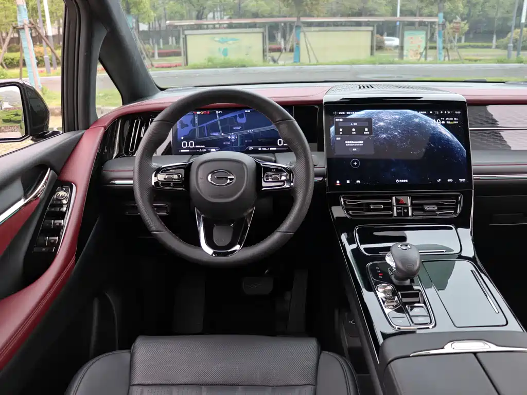 GAC Motor Trumpchi M8 2023 — фото 11
