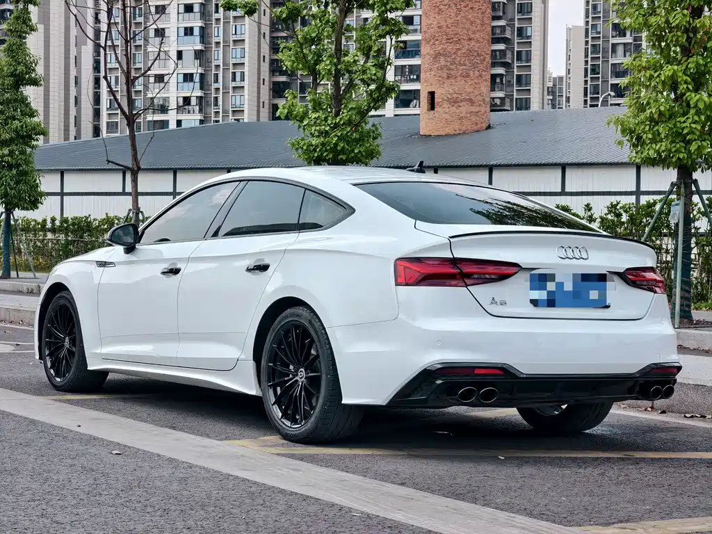 Audi A5 2022 — фото 4