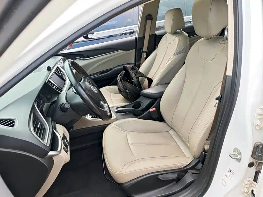 Buick Excelle GT 2020 — фото 15