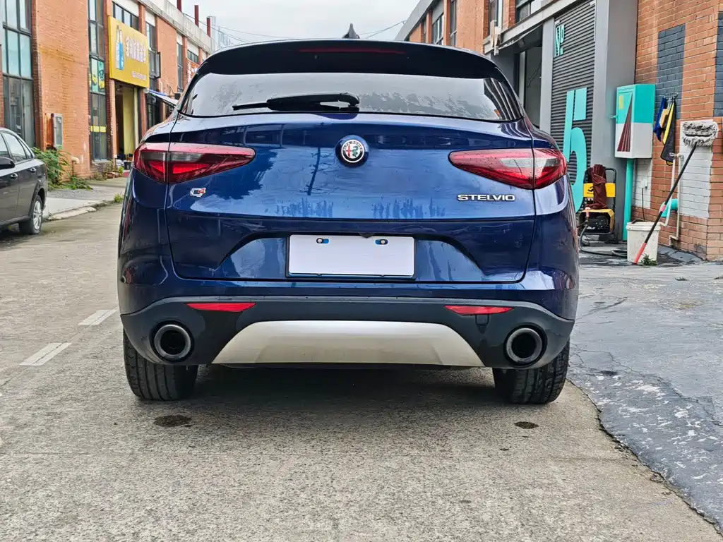 Alfa Romeo Stelvio 2018 — фото 4