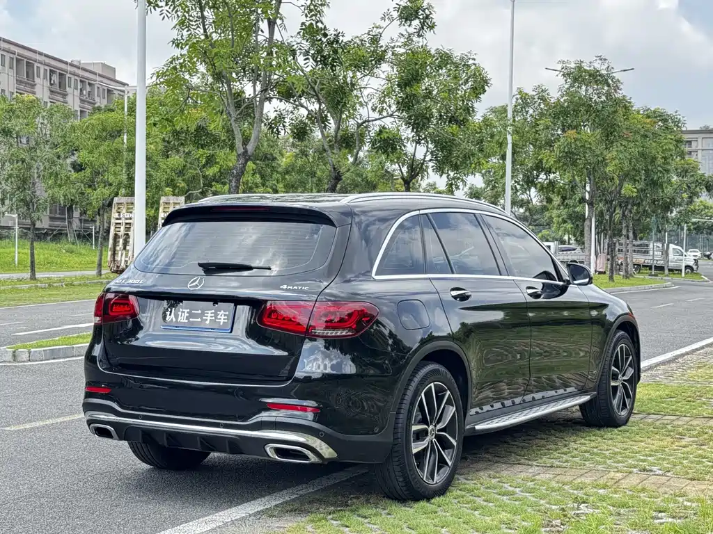 Mercedes-Benz GLC 2021