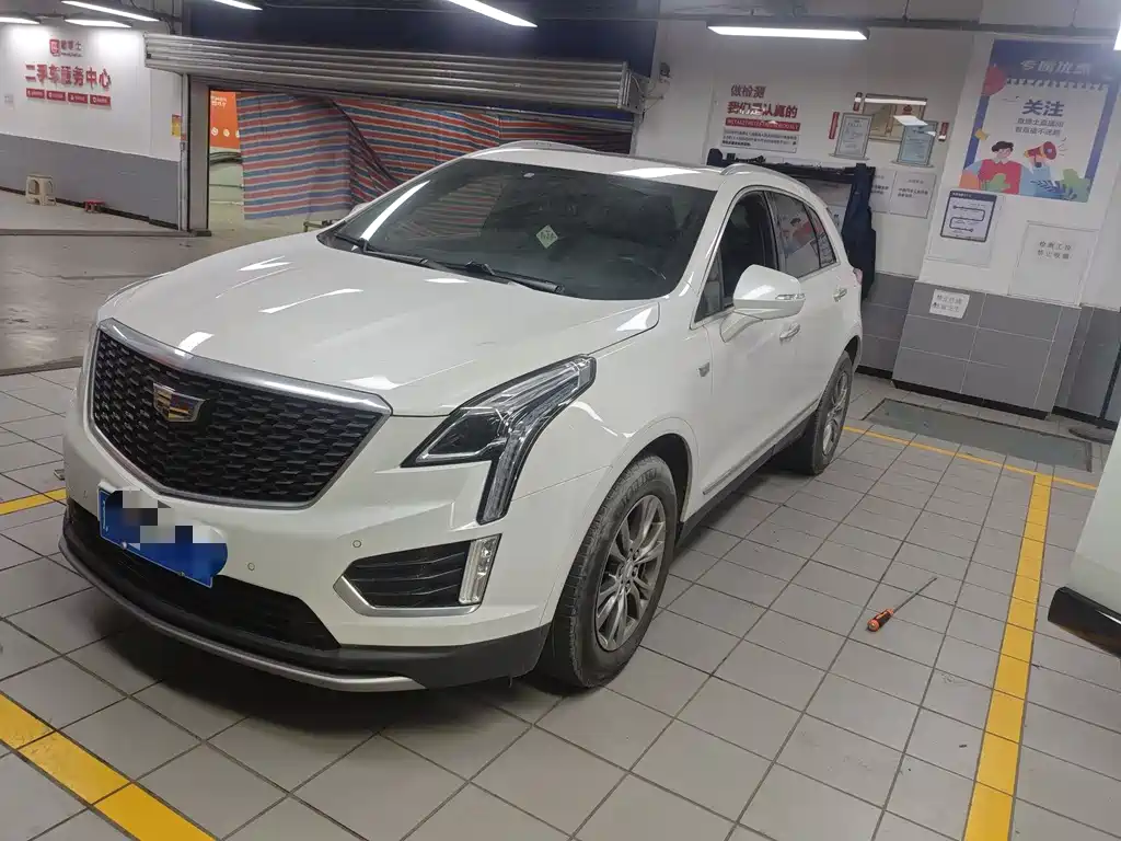 Cadillac XT5 2019 — фото 1