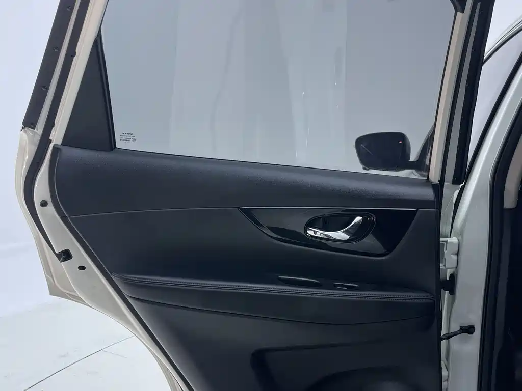 Nissan X-Trail 2022 — фото 15