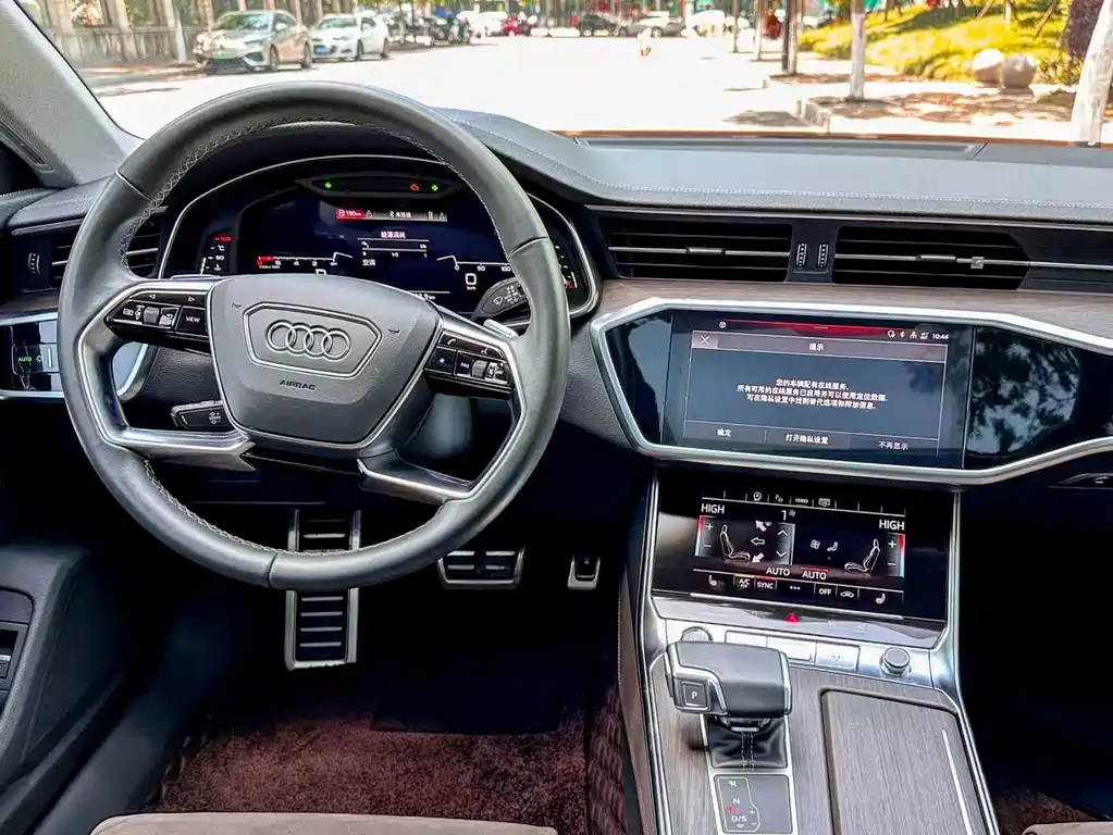 Audi A7L 2023 — фото 10